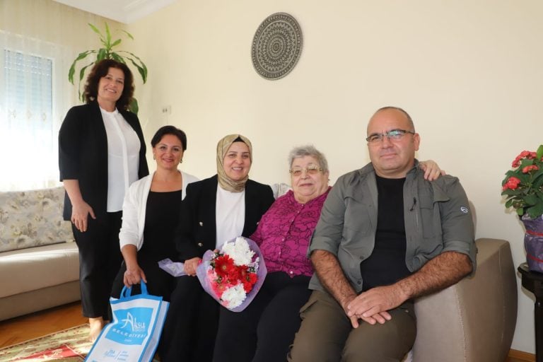 AKSU BELEDİYESİ’NDEN ÖĞRETMENLER GÜNÜ’NE ÖZEL ZİYARETLER