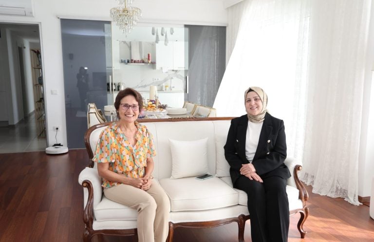 AKSU BELEDİYESİ’NDEN ÖĞRETMENLER GÜNÜ’NE ÖZEL ZİYARETLER