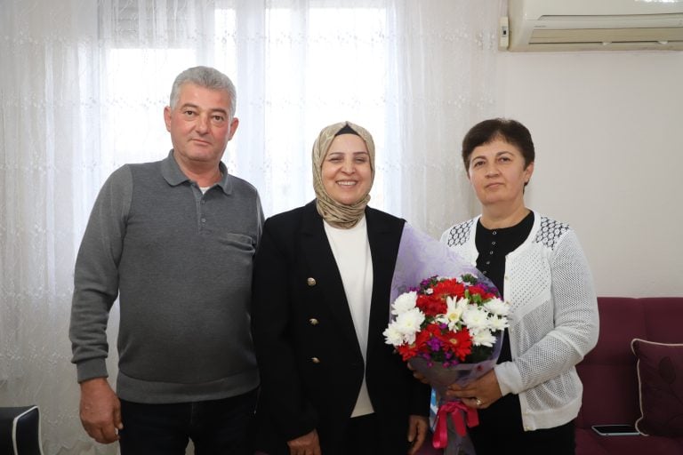 AKSU BELEDİYESİ’NDEN ÖĞRETMENLER GÜNÜ’NE ÖZEL ZİYARETLER