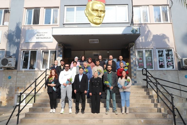 AKSU BELEDİYESİ’NDEN ÖĞRETMENLER GÜNÜ’NE ÖZEL ZİYARETLER