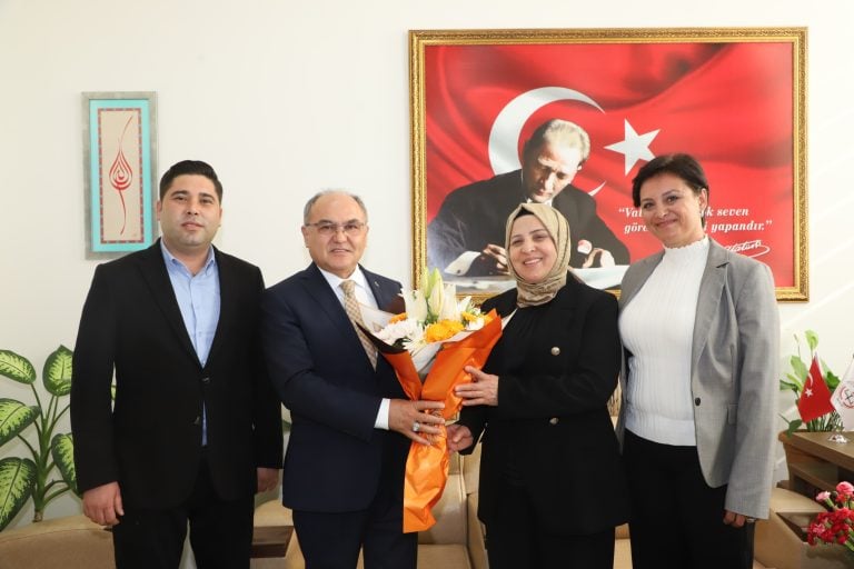 AKSU BELEDİYESİ’NDEN ÖĞRETMENLER GÜNÜ’NE ÖZEL ZİYARETLER