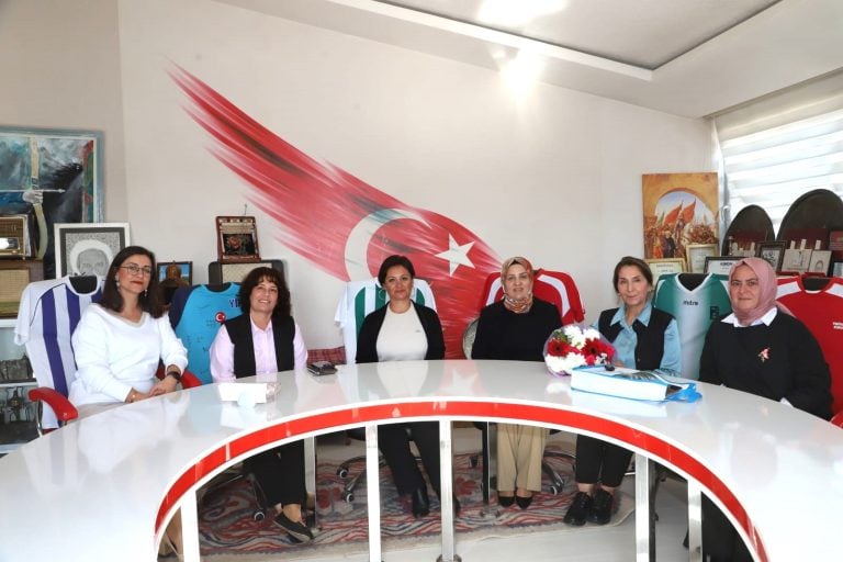 AKSU BELEDİYESİ’NDEN ÖĞRETMENLER GÜNÜ’NE ÖZEL ZİYARETLER