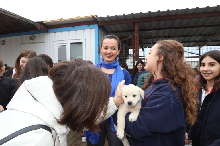 AKSU BELEDİYESİ’NDEN CAN DOSTLARA ŞEFKAT DOLU HİZMET