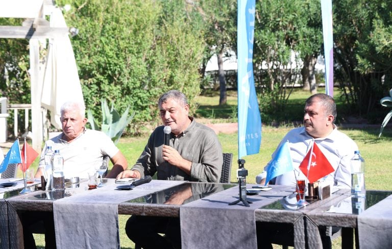 BAŞKAN YILDIRIM; “MUHTARLARIMIZ BİZİM BAŞ TACIMIZ, A TAKIMIMIZ, EKİP ARKADAŞIMIZ”