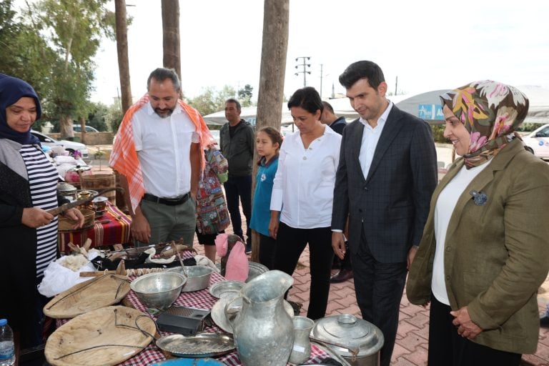 AKSU’DA MİLLİ KÜLTÜR SEVGİSİ TEMALI SERGİ BÜYÜK İLGİ GÖRDÜ