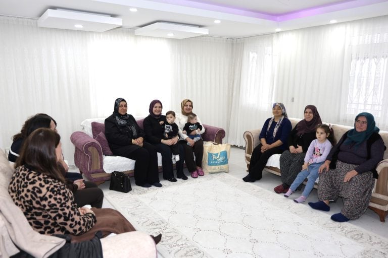 AKSU’DA GÖNÜL KÖPRÜLERİ “YENİ DOĞAN” PROJESİYLE GÜÇLENMEYE DEVAM EDİYOR