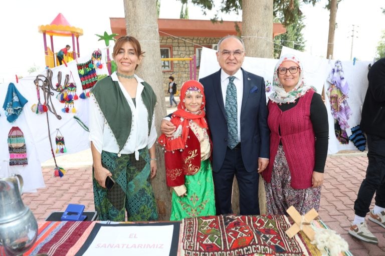 AKSU’DA MİLLİ KÜLTÜR SEVGİSİ TEMALI SERGİ BÜYÜK İLGİ GÖRDÜ