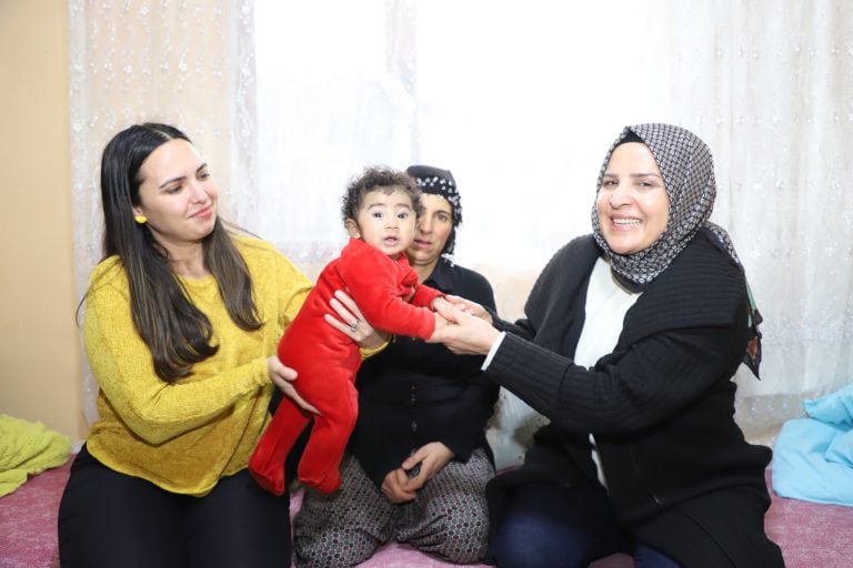 AKSU’DA GÖNÜL KÖPRÜLERİ “YENİ DOĞAN” PROJESİYLE GÜÇLENMEYE DEVAM EDİYOR