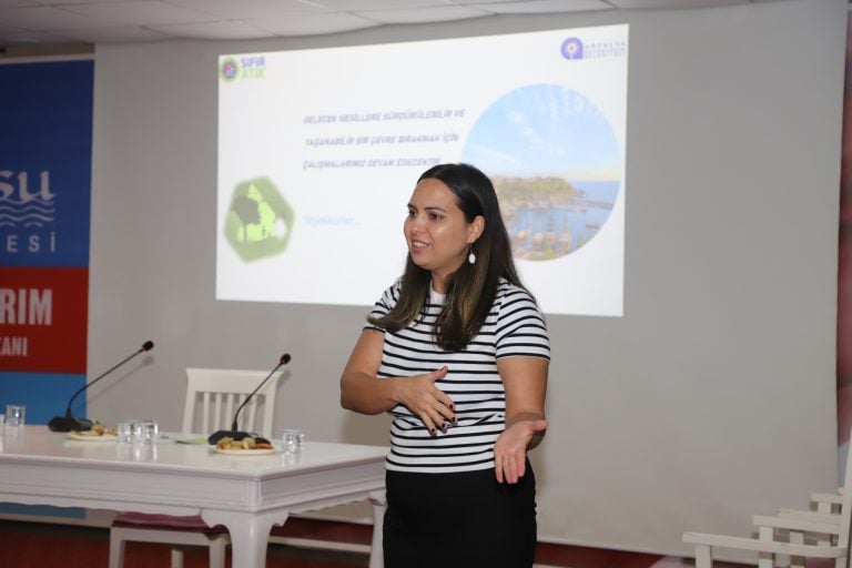 AKSU’DA ÇEVRE DOSTU ÇİFTÇİ KART PROJESİ TANITILDI