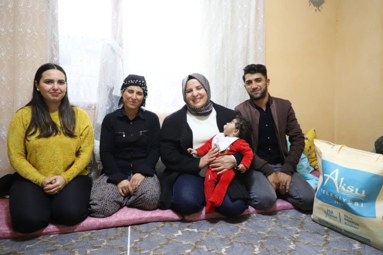 AKSU’DA GÖNÜL KÖPRÜLERİ “YENİ DOĞAN” PROJESİYLE GÜÇLENMEYE DEVAM EDİYOR