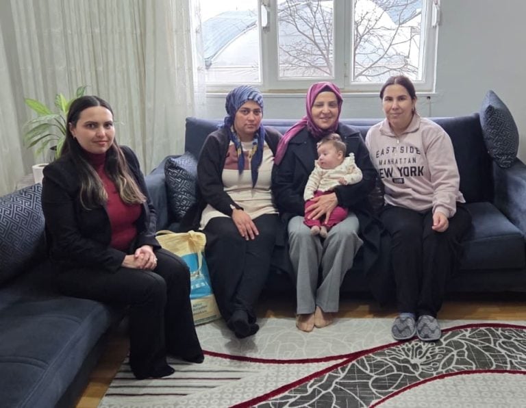 AKSU’DA GÖNÜL KÖPRÜLERİ “YENİ DOĞAN” PROJESİYLE GÜÇLENMEYE DEVAM EDİYOR