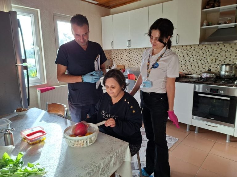 AKSU BELEDİYESİ 35 MAHALLEDE SAĞLIK TARAMASI GERÇEKLEŞTİRİYOR