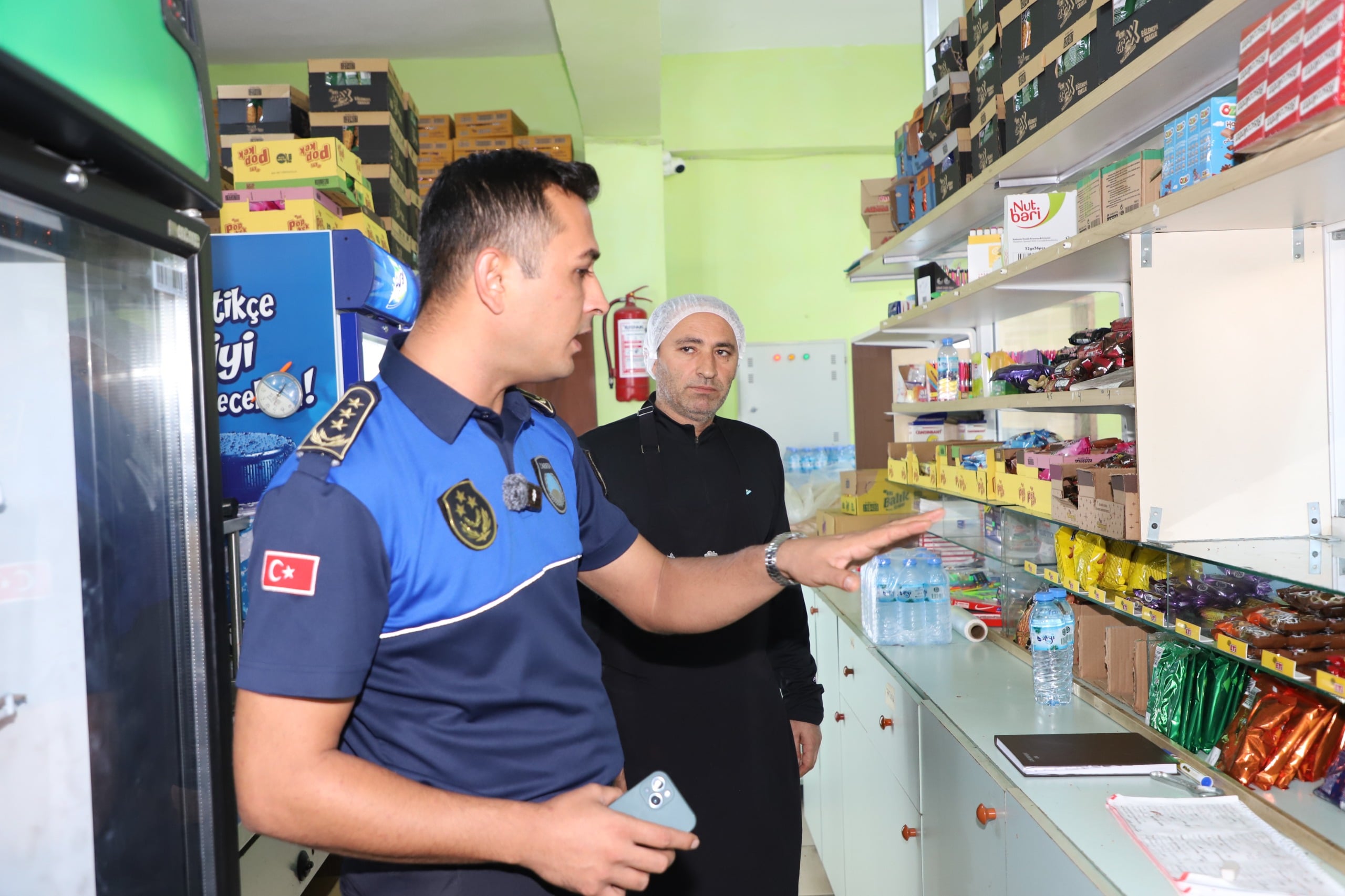 AKSU ZABITA EKİPLERİ OKUL KANTİNLERİNİ DENETLEDİ