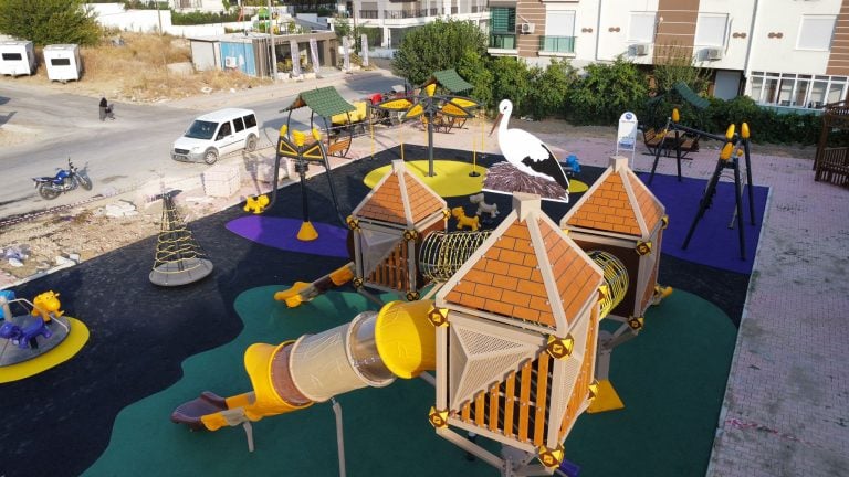 AKSU’YA YENİ PARK ALANLARI KAZANDIRILIYOR