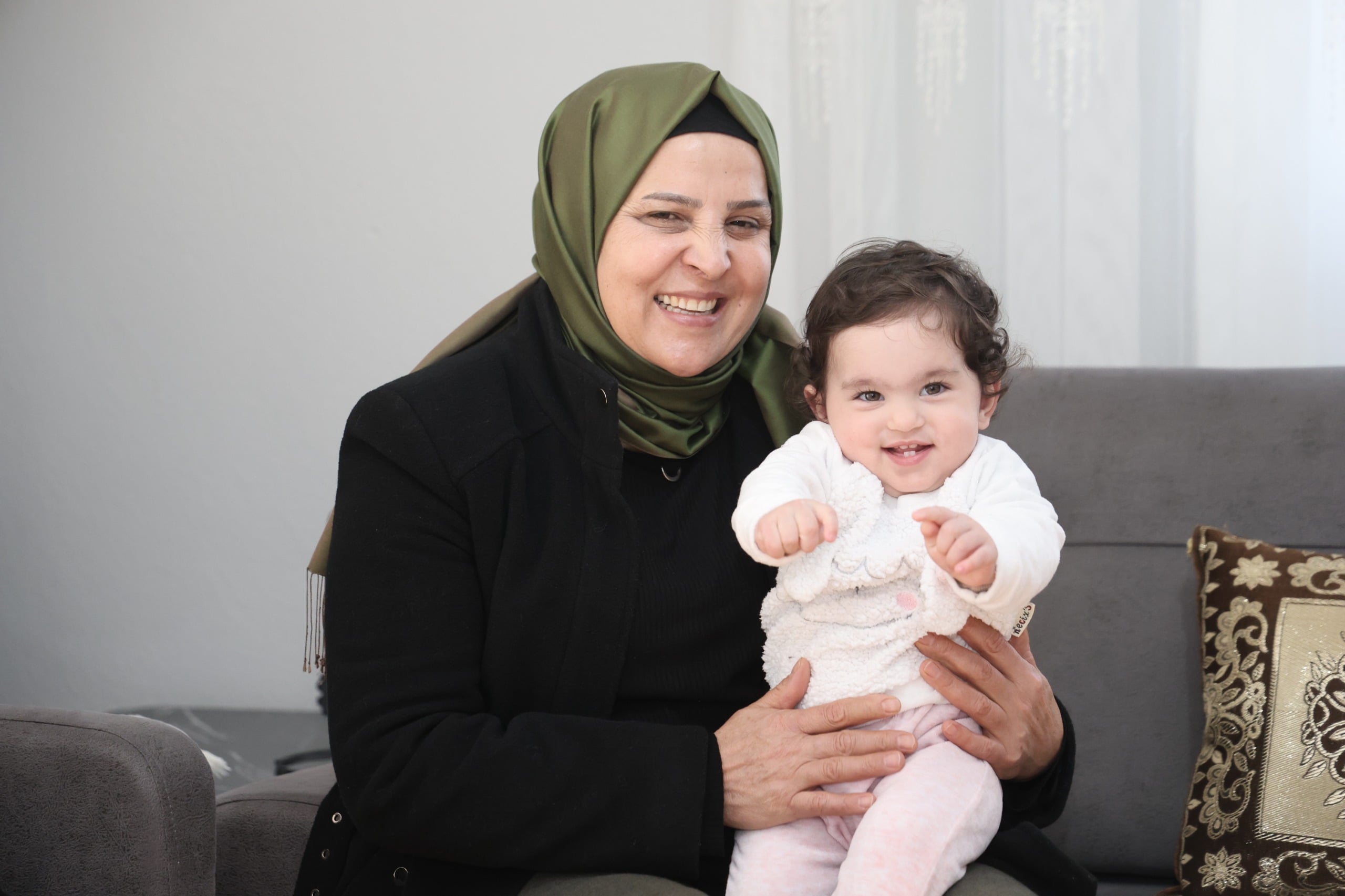 AKSU’DA GÖNÜL KÖPRÜLERİ “YENİ DOĞAN” PROJESİYLE GÜÇLENMEYE DEVAM EDİYOR