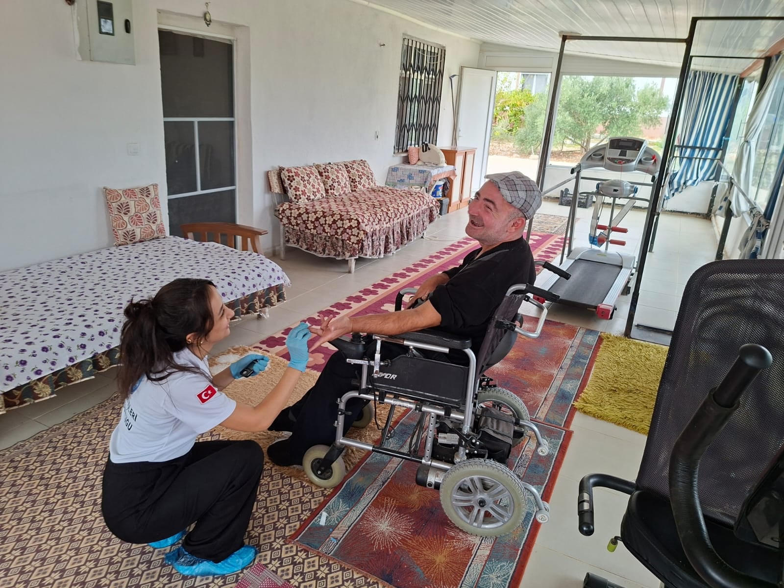 AKSU BELEDİYESİ 35 MAHALLEDE SAĞLIK TARAMASI GERÇEKLEŞTİRİYOR