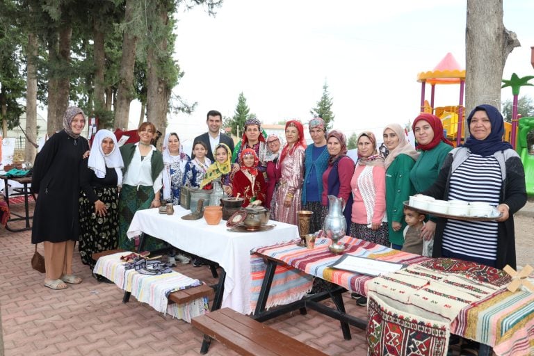 AKSU’DA MİLLİ KÜLTÜR SEVGİSİ TEMALI SERGİ BÜYÜK İLGİ GÖRDÜ