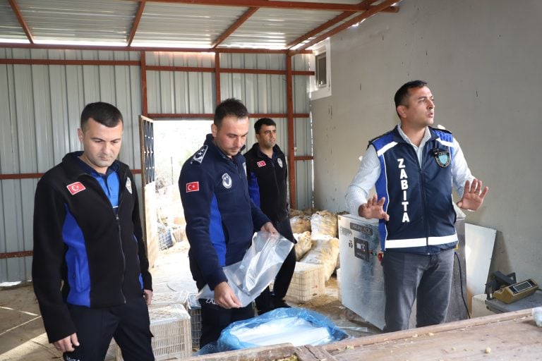 AKSU’DA KAÇAK GIDA ÜRETİMİNE GEÇİT YOK