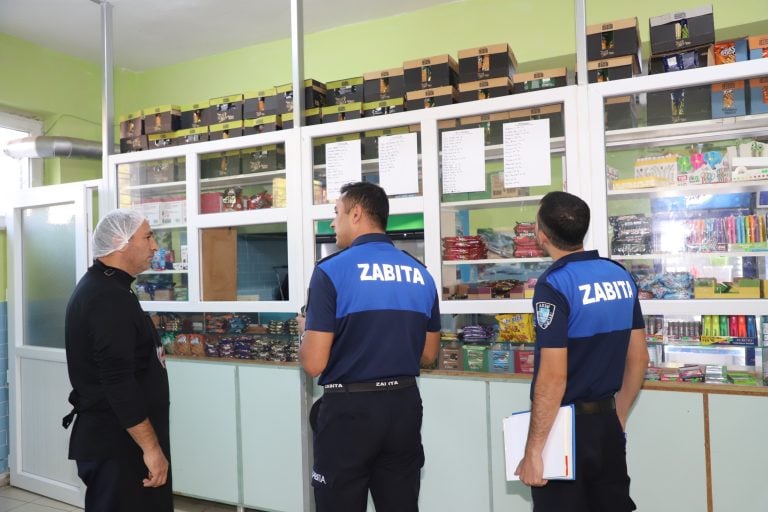 AKSU ZABITA EKİPLERİ OKUL KANTİNLERİNİ DENETLEDİ