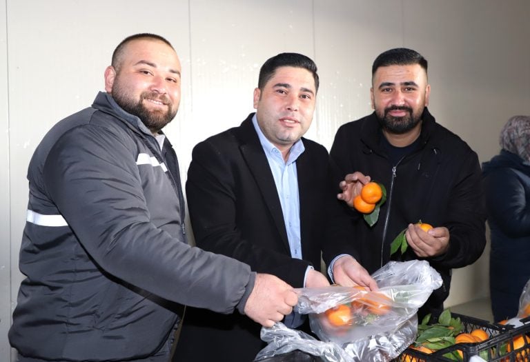 AKSU BELEDİYESİ’NDEN YENİ YIL ÖNCESİ İHTİYAÇ SAHİBİ AİLELERE SOSYAL DESTEK