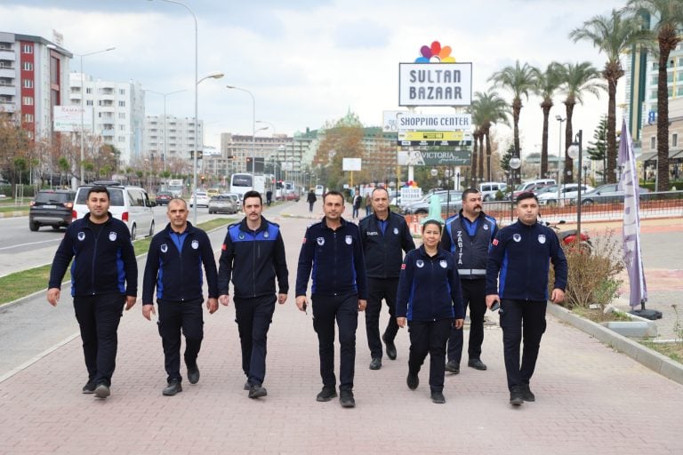 AKSU BELEDİYESİ’NDEN KALDIRIM İŞGALİNE YÖNELİK DENETİM