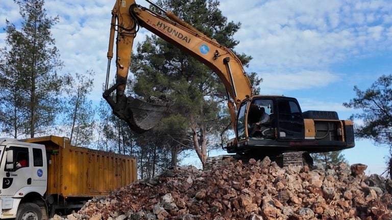 AKSU’DA DOĞAYLA İÇ İÇE MODERN HAYVAN BARINAĞI KURULUYOR