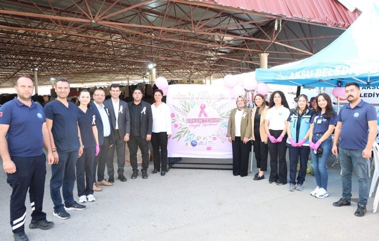 AKSU’DA MEME KANSERİ FARKINDALIK ETKİNLİĞİ YOĞUN İLGİ GÖRDÜ