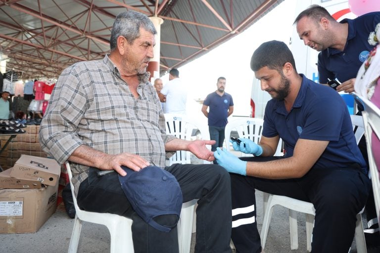 AKSU’DA MEME KANSERİ FARKINDALIK ETKİNLİĞİ YOĞUN İLGİ GÖRDÜ