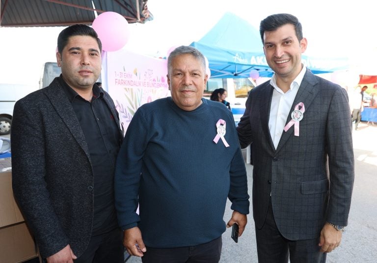 AKSU’DA MEME KANSERİ FARKINDALIK ETKİNLİĞİ YOĞUN İLGİ GÖRDÜ