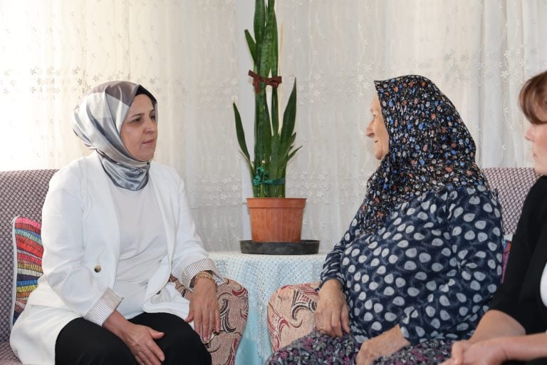 AKSU BELEDİYESİ’NDEN GAZİLER GÜNÜ’NDE ANLAMLI ZİYARET