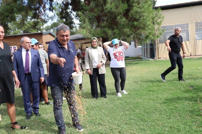 BAŞKAN YILDIRIM’DAN OTİZMLİ ÇOCUKLARA DESTEK ZİYARETİ