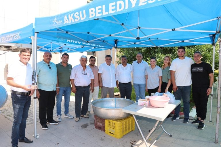 AKSU BELEDİYESİNDEN AŞURE İKRAMI