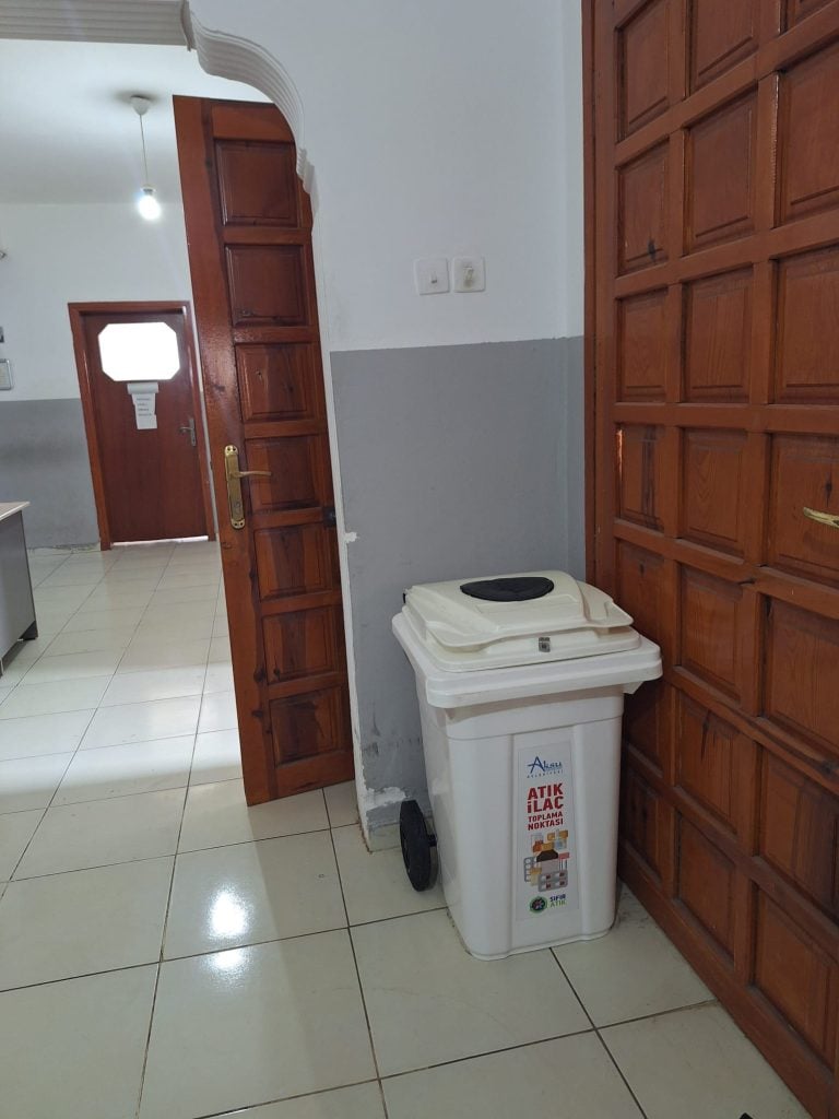 AKSU BELEDİYESİNDEN ÇEVRE VE İNSAN SAĞLIĞINA DUYARLI HİZMET