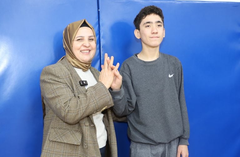 EMİNE YILDIRIM’DAN “MUTLU ÇARŞAMBA” ETKİNLİĞİNE GÖNÜLDEN DESTEK