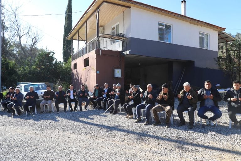 AKSU BELEDİYESİ’NDEN KURUL AİLESİNE TAZİYE ZİYARETİ