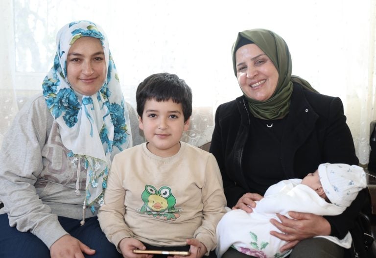 AKSU’DA GÖNÜL KÖPRÜLERİ “YENİ DOĞAN” PROJESİYLE GÜÇLENMEYE DEVAM EDİYOR