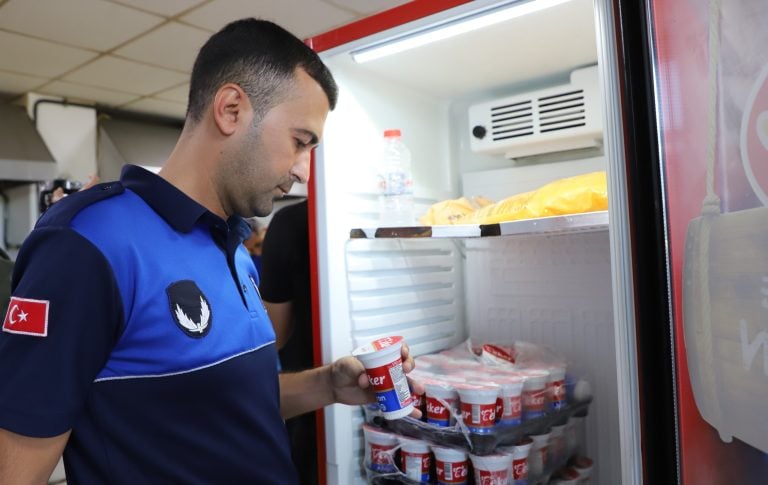 AKSU ZABITA EKİPLERİ OKUL KANTİNLERİNİ DENETLEDİ