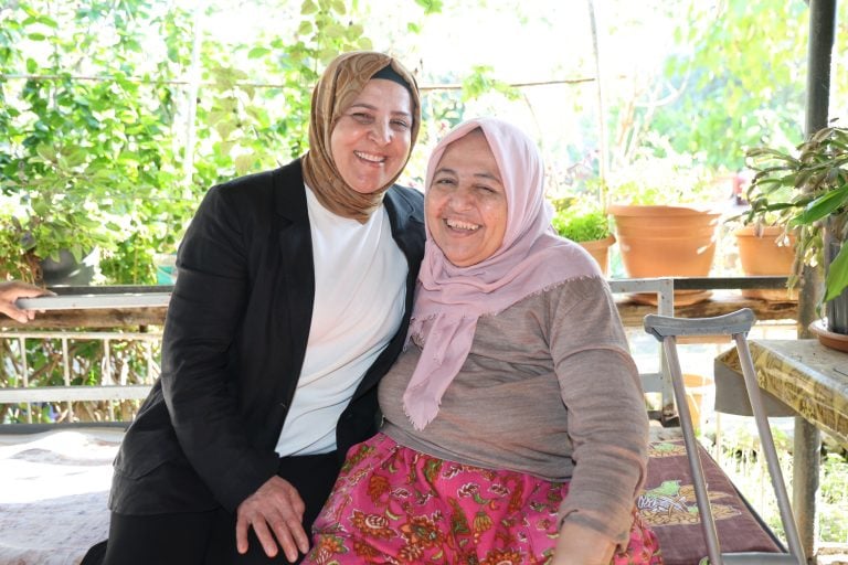 EMİNE YILDIRIM’DAN HASTA VE YAŞLI ZİYARETLERİ