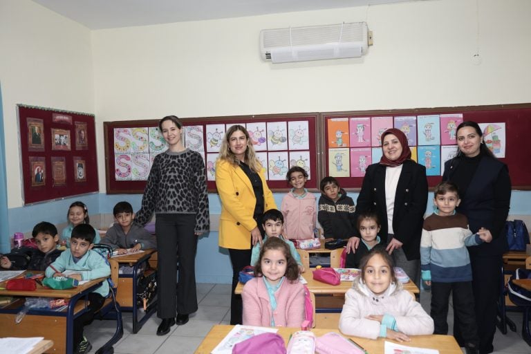 AKSU’DAN DÜNYA SAHNESİNE: EĞİTİMİN NOBEL’İNDE BİR TÜRK KADINI AYSEL ŞENER