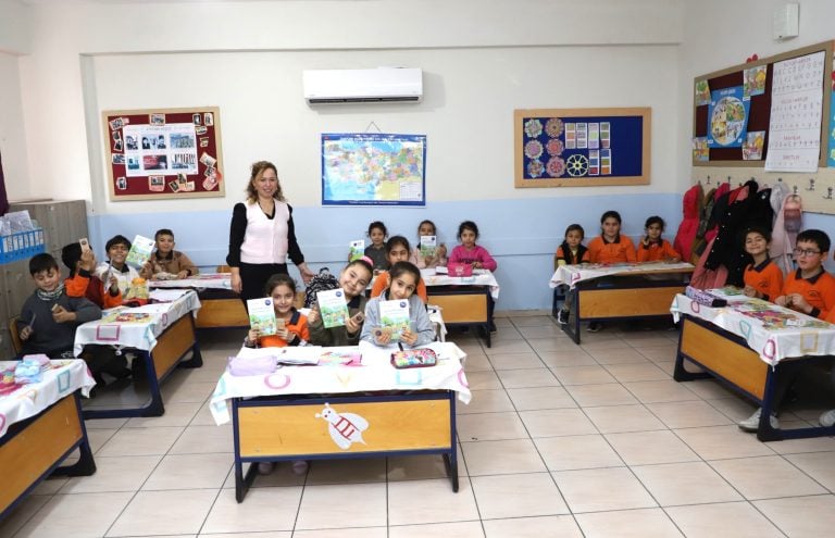 AKSU BELEDİYESİ’NDEN İLKOKUL ÖĞRENCİLERİNE ENERJİ VERİMLİLİĞİ VE SIFIR ATIK EĞİTİMİ