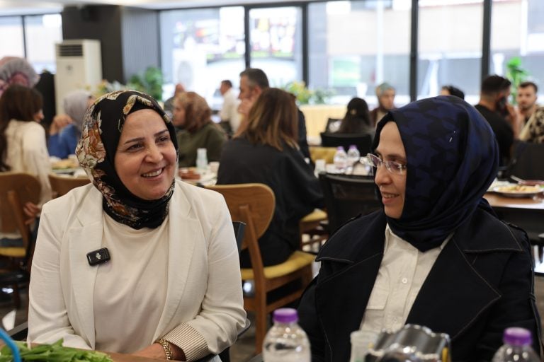 AKSU BELEDİYESİ, KONYA’DAN GELEN ÖĞRETMENLERİ AĞIRLADI