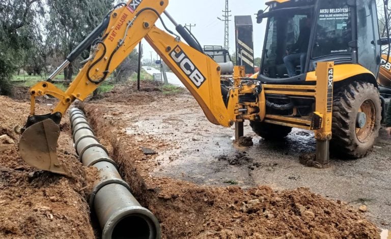 AKSU BELEDİYESİ ALTYAPI GÜÇLENDİRME ÇALIŞMALARINA DEVAM EDİYOR