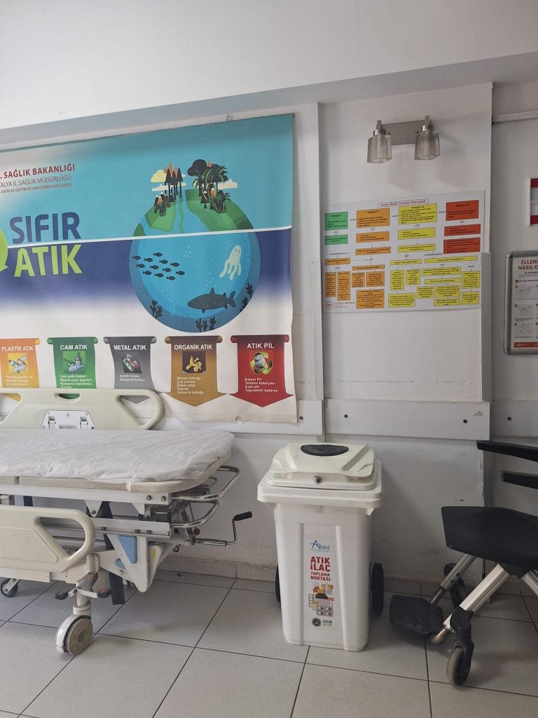 AKSU BELEDİYESİNDEN ÇEVRE VE İNSAN SAĞLIĞINA DUYARLI HİZMET