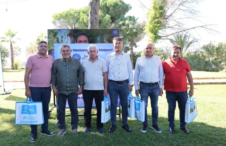 BAŞKAN YILDIRIM; “MUHTARLARIMIZ BİZİM BAŞ TACIMIZ,  A TAKIMIMIZ, EKİP ARKADAŞIMIZ”