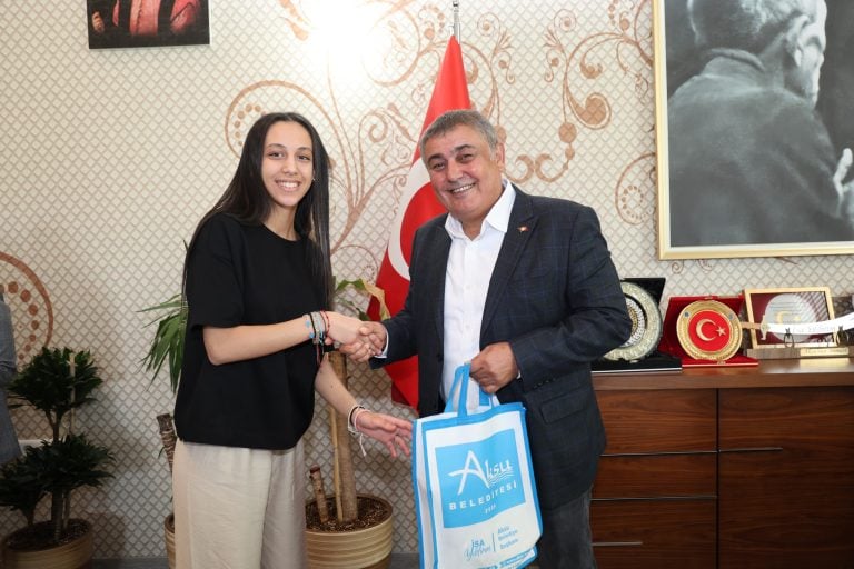 İSPANYA VE POLONYA ÖĞRENCİLERİ AKSU’DA SIFIR ATIK PROJESİNİ İNCELEDİ