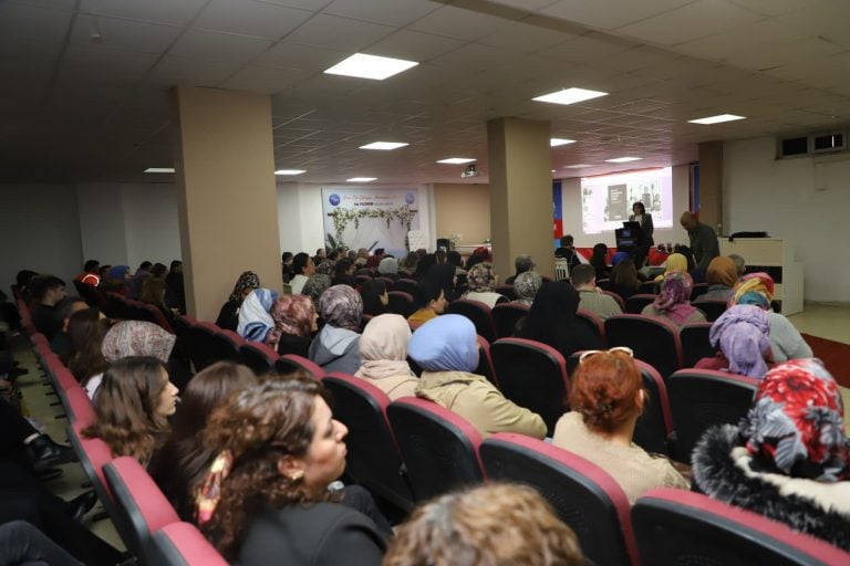 AKSU BELEDİYESİ EV SAHİPLİĞİNDE BAĞIMLILIKLA MÜCADELE EĞİTİMİ