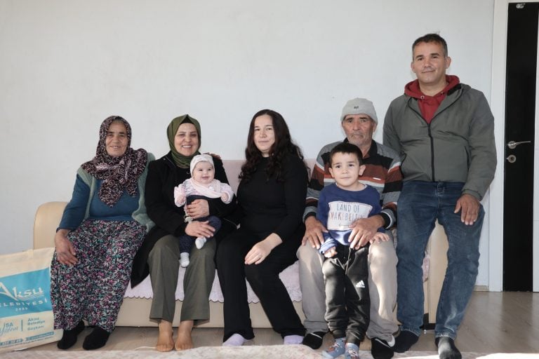 AKSU’DA GÖNÜL KÖPRÜLERİ “YENİ DOĞAN” PROJESİYLE GÜÇLENMEYE DEVAM EDİYOR