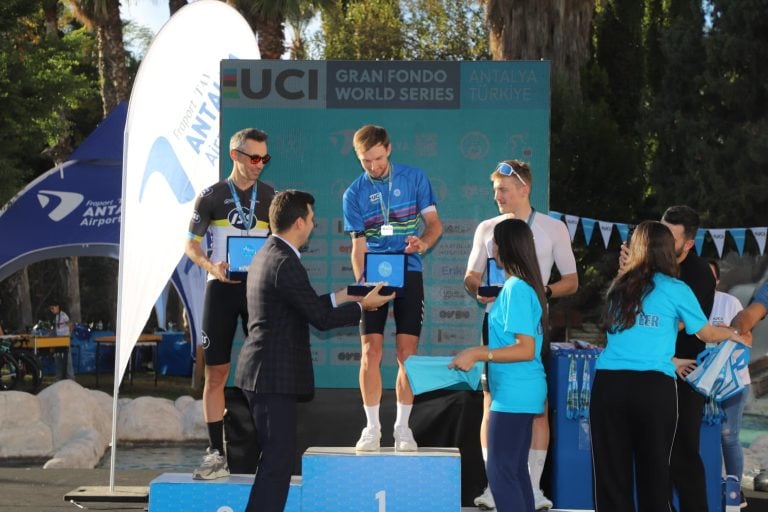 AKSU BELEDİYESİ EV SAHİPLİĞİNDE, UCI GRAND FONDO WORLD SERİES ANTALYA ETABI SONA ERDİ