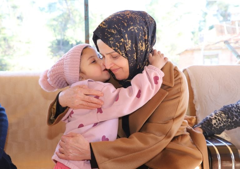 AKSU BELEDİYESİ’NDEN KURUL AİLESİNE TAZİYE ZİYARETİ