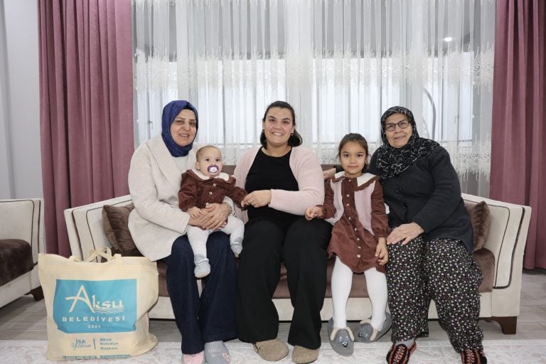 AKSU’DA GÖNÜL KÖPRÜLERİ “YENİ DOĞAN” PROJESİYLE GÜÇLENMEYE DEVAM EDİYOR